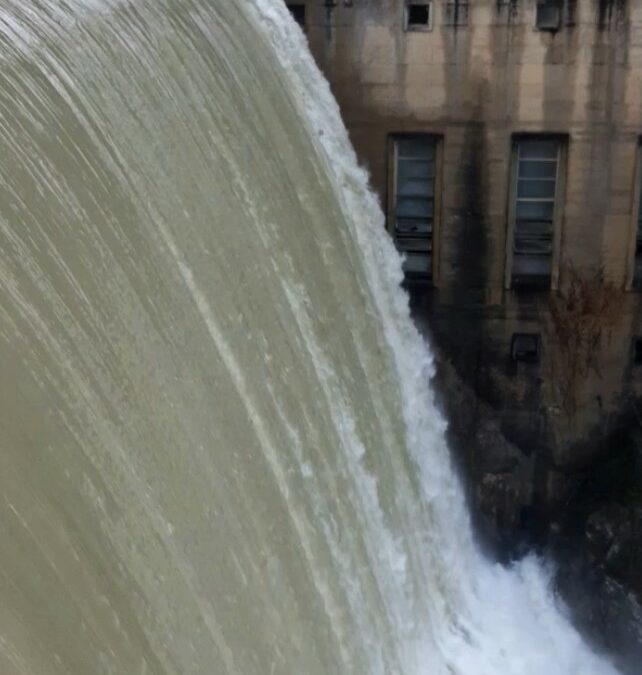 Images spectaculaires du barrage de Sainte-Engrâce